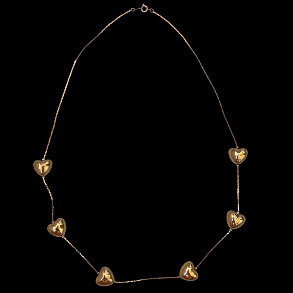 80’s Vintage Gold-tone Puffed Heart Necklace. Measures 11.5in. Beautiful!